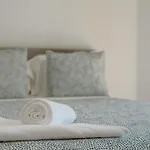Glam 2 Bedroom In