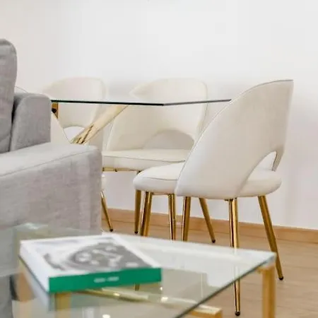 Glam 2 Bedroom In
