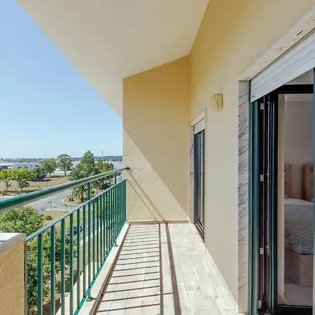 Glam 2 Bedroom In * Massama