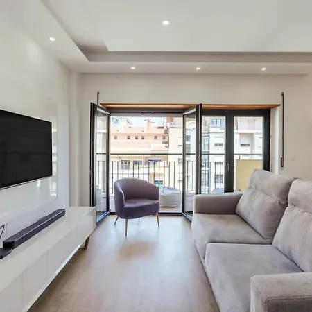 Glam 2 Bedroom In