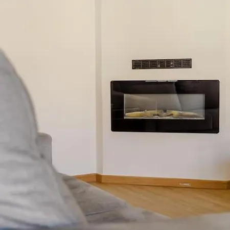Glam 2 Bedroom In Apartment