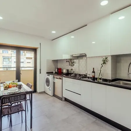 Glam 2 Bedroom In * Massama
